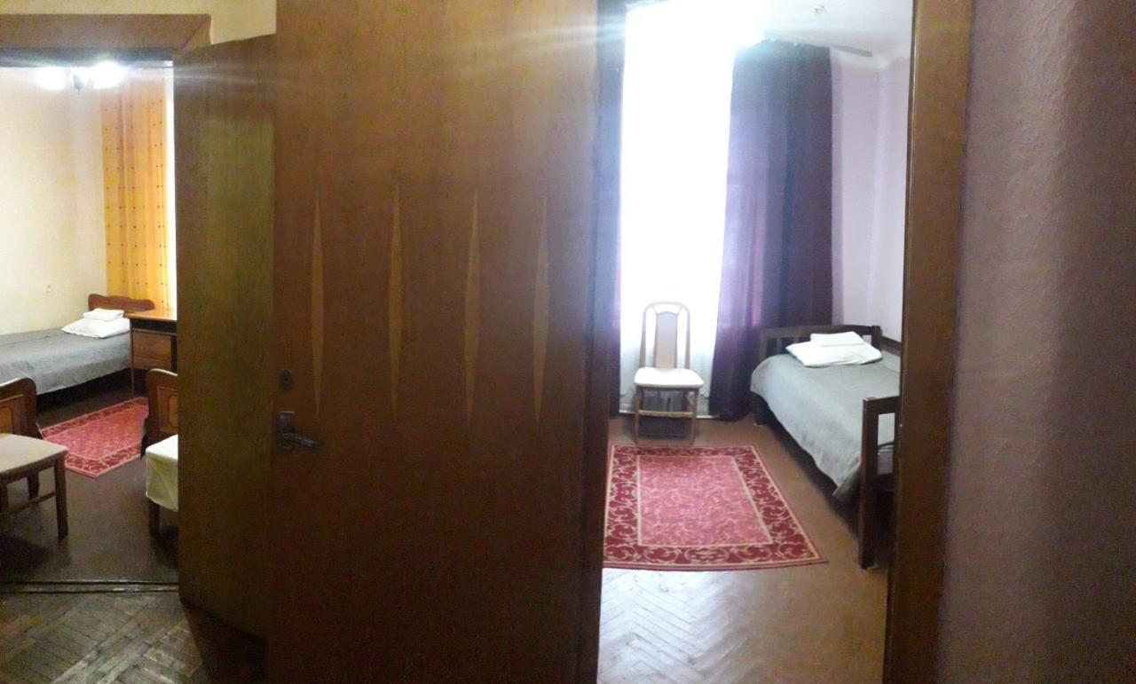 Kolos Hotel Obolon Kyiv Exterior photo