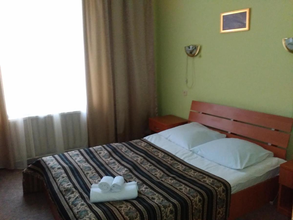 Kolos Hotel Obolon Kyiv Exterior photo